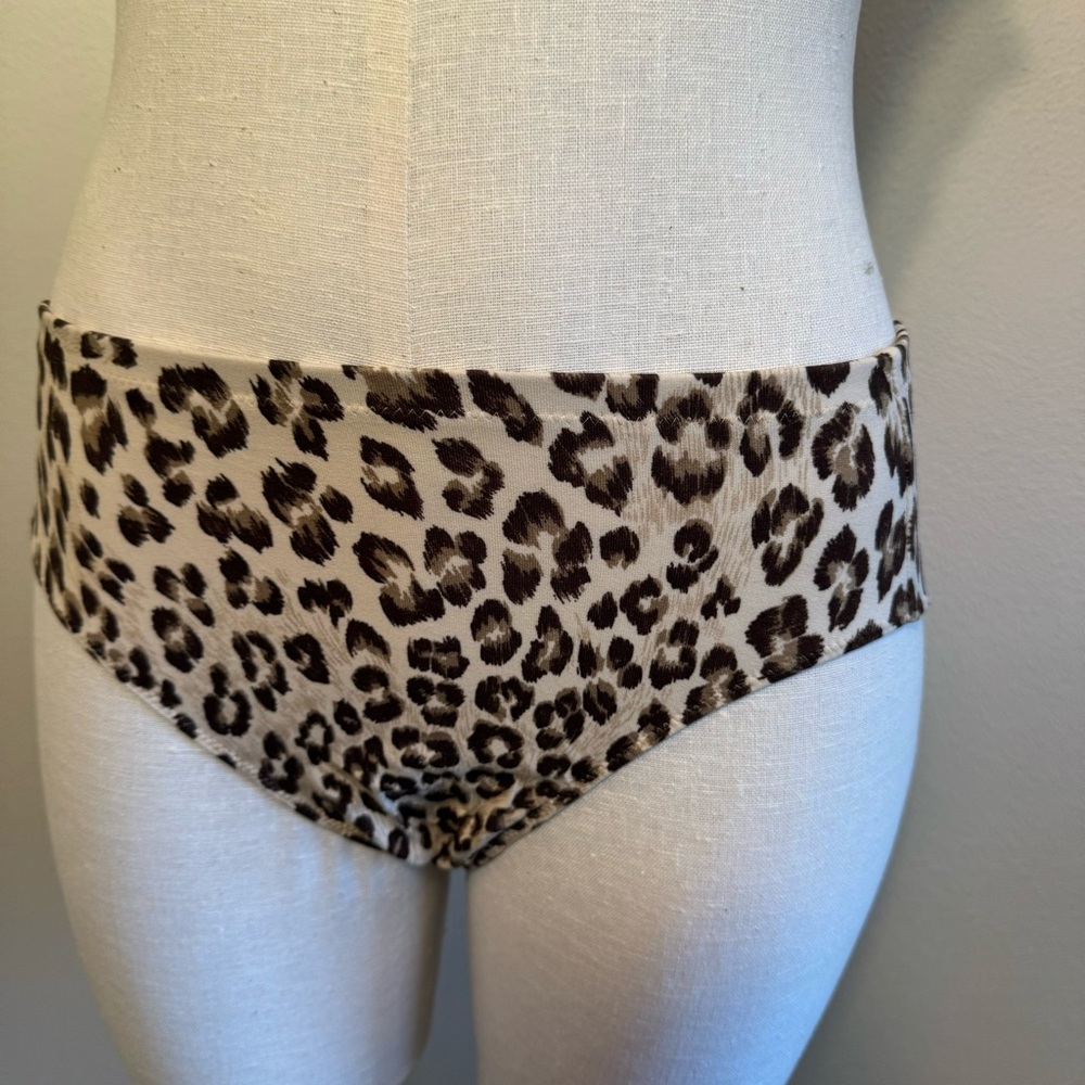 Leopard Print Women's Intimates Set - Picture 12 of 16